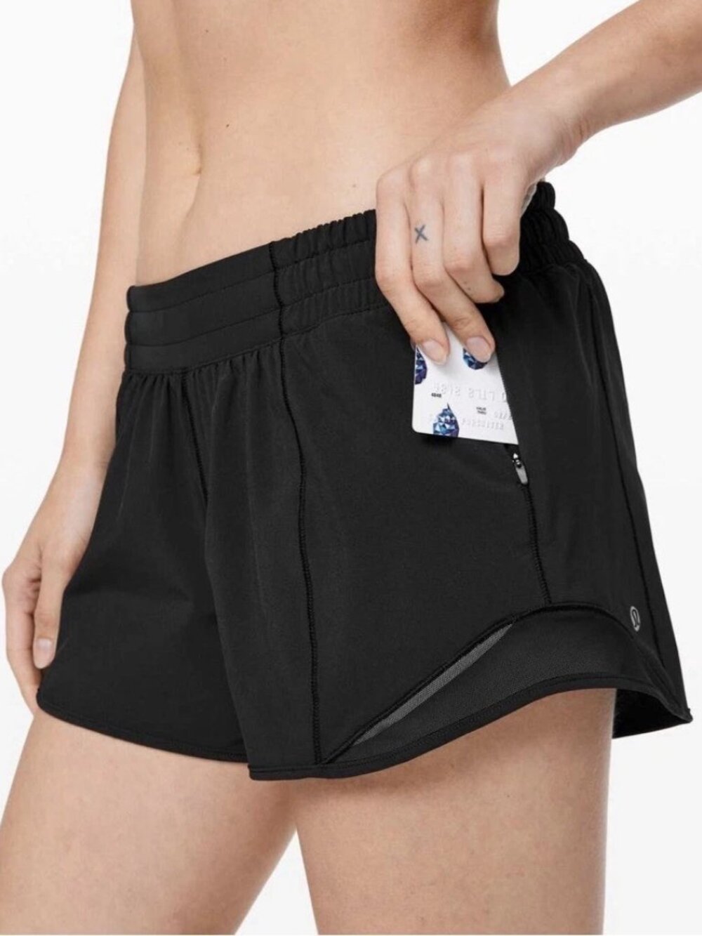 Lululemon Hotty Hot Short II *Long 4" Black Size 2 Running Shorts Lined